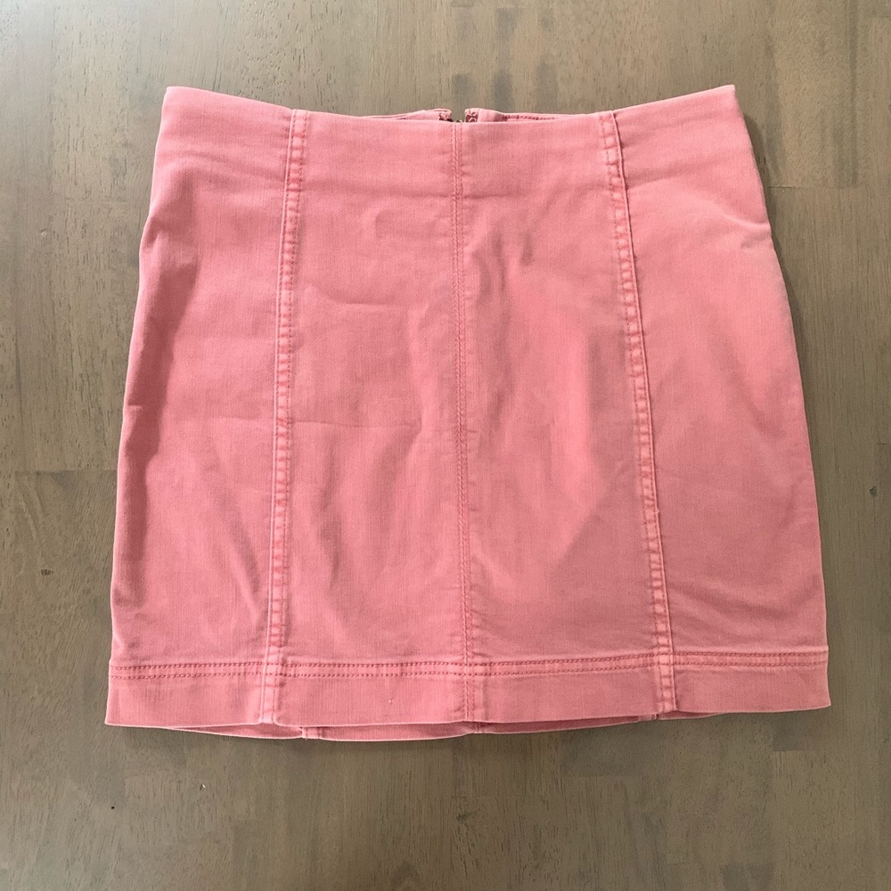 JOLT Seamed Mini Skirt